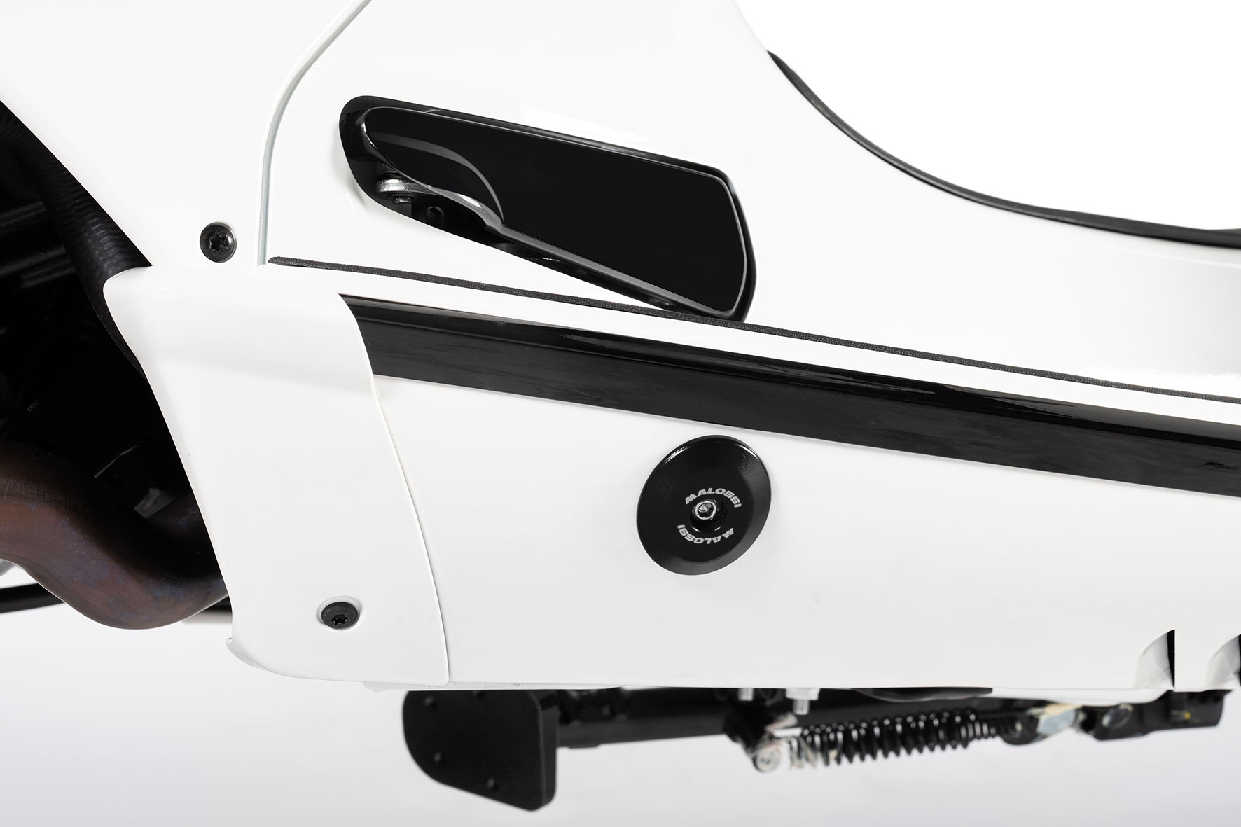 Balck underbody caps kit